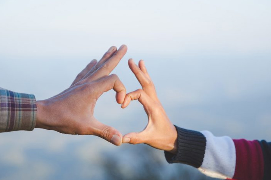 তদন্তকারীরা জানিয়েছেন, এই ধরনের ঘটনা প্রতিটি ক্ষেত্রেই প্রায় একই ভাবে গড়িয়েছে।