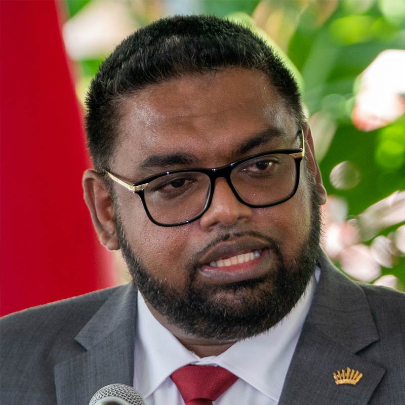 দক্ষিণ আফ্রিকার আর এক দেশ, সাবেক ব্রিটিশ উপনিবেশ গায়নার প্রেসিডেন্ট পদে রয়েছেন আরও এক ভারতীয় বং‌শোদ্ভূত, ৪২ বছরের মহম্মদ ইরফান আলি।