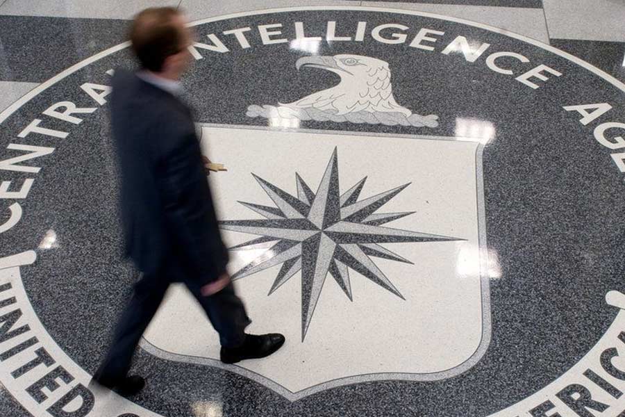 সমস্যা মেটানোর পর সিআইএ কর্তারা দেখেন তাঁদের প্রশিক্ষণপ্রাপ্ত বিড়াল গুপ্তচরবৃত্তি করতে মোটামুটি ভাবে তৈরি। তবে তত দিনে ওই প্রজেক্টের পিছনে ১৬৫ কোটি টাকা খরচ করে ফেলেছে আমেরিকা।