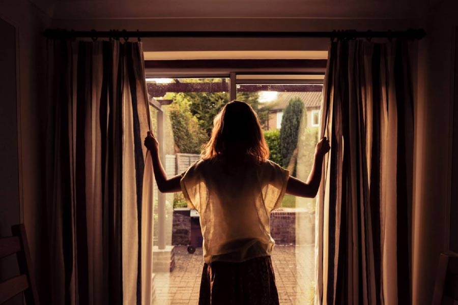 এক একটি বাড়ি তিন দিনের জন্য ভাড়া নেওয়া হয়। খুব বেশি হলে কয়েক সপ্তাহের জন্য ভাড়া নেওয়া হয় বাড়িটি। বেশির ভাগ ক্ষেত্রে মালিক এ বিষয়ে কিছুই জানেন না।