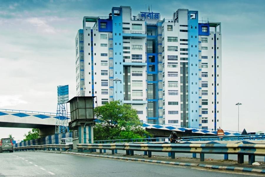 চার দিন ধরে চলবে বিসর্জন। নির্দেশিকায় জানানো হয়েছে, ২৫, ২৬, ২৭ এবং ২৮ অক্টোবর কালী প্রতিমা বিসর্জন দেওয়া যাবে।