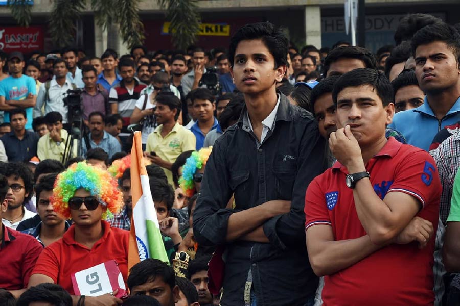 ক্রিকেটই পারে বিশ্বাস ফিরিয়ে আনতে। শেখায় বিশ্বাস করাতে।