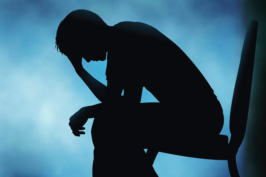 স্ত্রীর রকমসকম দেখে শেষমেশ শ্বশুরবাড়ি ছুটে গিয়েছিলেন দেবীন্দর। তবে সেখানেও নাকি অপমানিত হতে হয়েছিল। পুলিশের কাছে এমন দাবিও করেছেন তিনি।