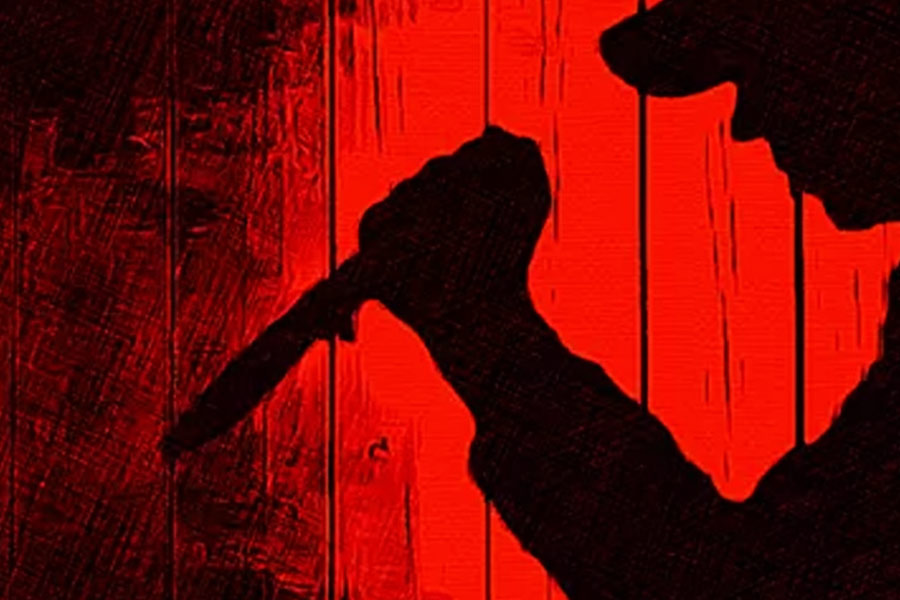 এই মামলায় বেশ কয়েকটি প্রশ্নের জবাব পাওয়া যায়নি। নিজের দাবিপূরণ না হওয়ার জন্যই কি প্রেমিকাকে খুন করেন মার্ক? কেনই বা প্রেমিকার অর্ধনগ্ন ছবি তুলতেন তিনি? অ্যালেক্সকেই বা কেন খুন করছেন? এ সবেরই উত্তর খুঁজছেন তদন্তকারীরা।