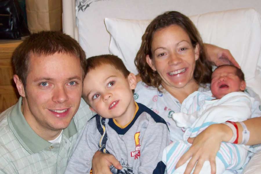 আমেরিকার ইউটার বাসিন্দা ডনা ও ভার্নর জনসন।