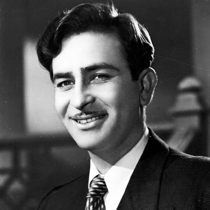 ভারতীয় সিনেমার ‘চার্লি চ্যাপলিন’ হিসাবে অধিক পরিচিত ছিলেন রাজ কপূর। পড়াশোনার সূত্রে, দেহরাদুন, মুম্বই এবং কলকাতার বিভিন্ন বিদ্যালয়ে ভর্তি হয়েছিলেন রাজ।