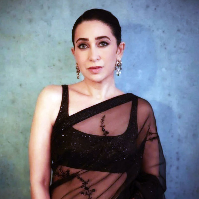 কিন্তু অভিনয় নিয়ে ব্যস্ত হয়ে যাওয়ার ফলে কলেজের পড়াশোনা মাঝপথেই থামিয়ে দেন করিশ্মা।