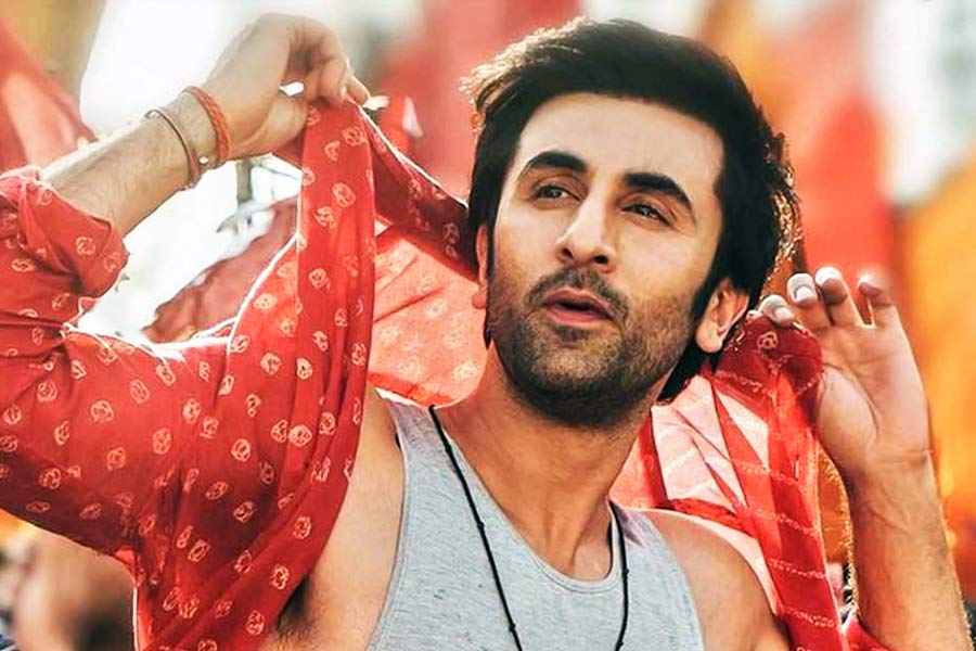 তার পর মেথড অ্যাক্টিং নিয়ে আগ্রহী হওয়ায় তিনি নিউ ইয়র্কের লি স্ট্রাসবার্গ থিয়েটার অ্যান্ড ফিল্ম ইনস্টিটিউটে ভর্তি হন। সেখানে কোর্স শেষ করে মুম্বইয়ে ফেরেন রণবীর।