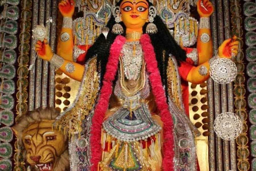 জনশ্রুতি অনুযায়ী, তার পর থেকেই কৃষ্ণনগর, চন্দননগর এলাকায় ঊষাবর্ণা, চতুর্ভুজা, সিংহবাহিনী জগদ্ধাত্রী পুজোর সূত্রপাত। 