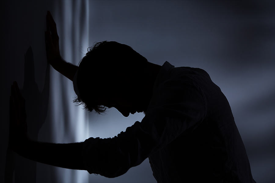 সুইসাইড নোটে বাসবলিঙ্গেশ্বর এ-ও উল্লেখ করেন যে, ‘কিছু মানুষ আমাকে আমার পদ থেকে সরিয়ে ফেলতে চেয়েছিল’। এবং তাঁরা-ই তাঁকে ফাঁসিয়ে আত্মহত্যার পথ বেছে নিতে বাধ্য করেছেন বলেও চিঠিতে ইঙ্গিত দিয়েছেন বাসবলিঙ্গেশ্বর।