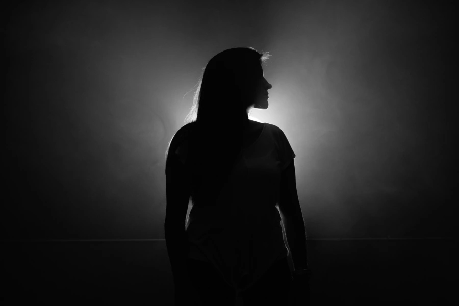 লুসি জানান, তাঁর বা তাঁর ভাইবোনদের ইচ্ছা-অনিচ্ছার উপর বাবার খুন নির্ভর করত না। খুনে তাঁদের হাতও ছিল না। বাবার কথায় তাঁরা কেবল মৃতদেহ সৎকারে হাত লাগাতেন।