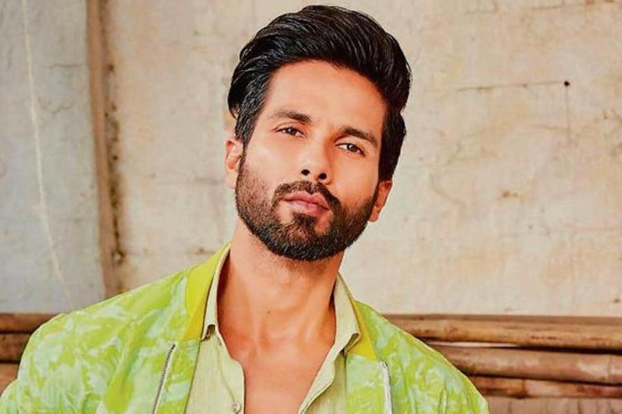 শাহিদ কপূর বলিউডের ‘চকলেট বয়’ নামে বেশি পরিচিত ছিলেন। এই ছবিতে অভিনয়ের পর তিনি বহু তথাকথিত বাণিজ্যিক ছবিতেও অভিনয় করেছিলেন।