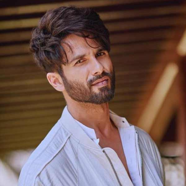  বলিপাড়াতেও তিনি বহুল প্রশংসা কুড়িয়েছিলেন। এর পর তাঁকে ভিন্ন স্বাদের চরিত্রে অভিনয় করতে দেখা যায়।