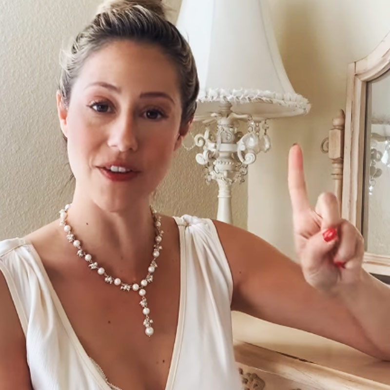 তবে পরিশ্রমের যথাযথ মূল্যও পান টেলর। কয়েক বছরের ব্যবসায় টেলর বর্তমানে বহু টাকার মালিক।