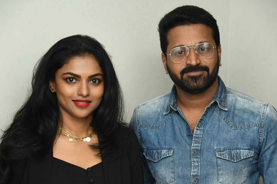 কিন্তু স্কুলের অন্য ছাত্ররা তাঁর সঙ্গে এমন ব্যবহার করত যার ফলে আত্মবিশ্বাস হারিয়ে ফেলতেন তিনি। বয়স আন্দাজে অনেক রোগা ছিলেন প্রশান্ত। তাকে নিয়ে প্রকাশ্যে হাসাহাসি করত স্কুলের ছাত্ররা। এই পরিবেশ তাঁর জন্য অসহনীয় হয়ে উঠেছিল।