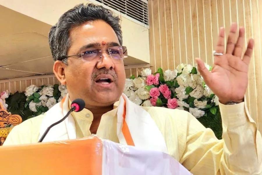 নভেম্বরের গোড়াতেই রাজ্য আসার কথা সুনীল বনসলের।