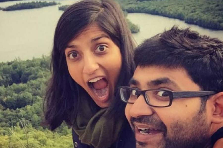 পরাগের বাবা ছিলেন ‘ডিপার্টমেন্ট অফ অ্যাটোমিক এনার্জি’ বিভাগের শীর্ষ আধিকারিক। মা অর্থনীতির অবসরপ্রাপ্ত অধ্যাপিকা। ২০০১ সালে মুম্বইয়ের ‘অ্যাটোমিক এনার্জি জুনিয়র’ কলেজ থেকে উত্তীর্ণ হন পরাগ।