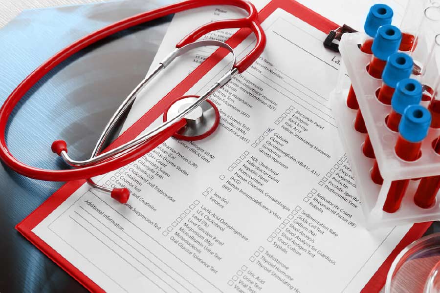 এই প্রসঙ্গে তিনি আরও জানিয়েছেন যে, প্রত্যেক বার শুটিংয়ের আগে শারীরিক পরীক্ষা করানো হয় শিল্পীদের। প্রয়োজনীয় মেডিক্যাল সার্টিফিকেট থাকলে তবেই শুটিঙের অনুমতি দেওয়া হয় শিল্পীদের। 