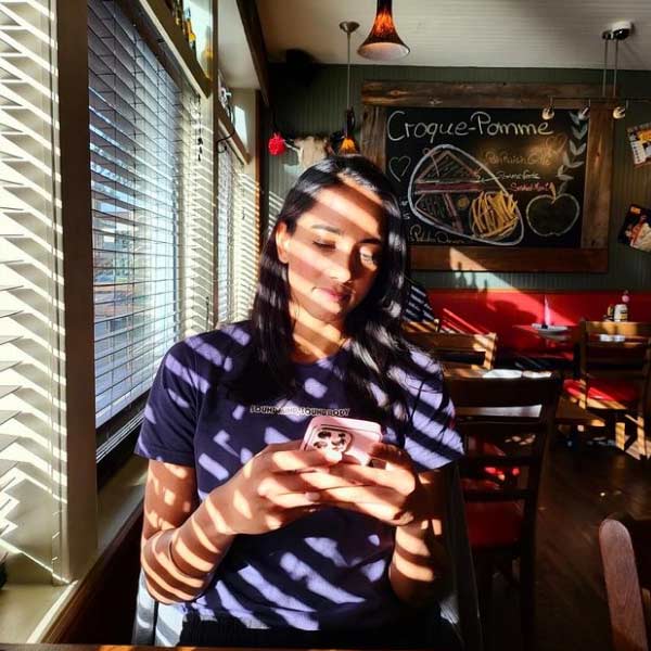 ২৩ বছর বয়সি করমন ফেডারেশন কাপ এবং এশিয়ান গেমসেও ভারতের প্রতিনিধিত্ব করেছেন।