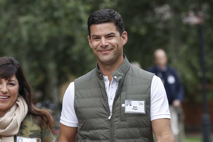 টুইটার থেকে বিদায় নেওয়ার কথা ইতিমধ্যেই জানিয়েছেন নেড সেগাল। কিন্তু এখনও এ নিয়ে মুখ খোলেননি পরাগ আগরওয়াল। 