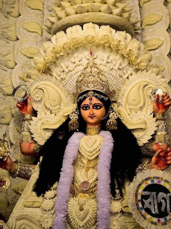 আর একটি মত অনুযায়ী, কৃষ্ণচন্দ্রের পৌত্র ছিলেন গিরীশচন্দ্র রায়। তিনি নদিয়ার শান্তিপুরের কাছে ১০৮ ঘর ব্রাহ্ম পরিবারকে থাকতে দিয়ে একটি গ্রাম পত্তন করেন, যার নাম 'ব্রাহ্মশাসন'। তার পর থেকে শান্তিপুরে জগদ্ধাত্রী সঙ্গে প্রথা শুরু। 