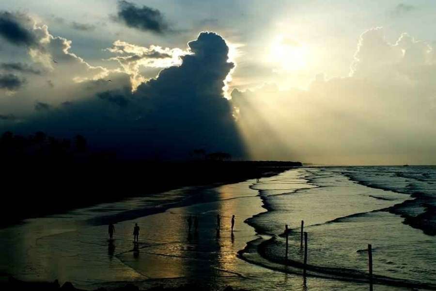 দিঘা-শঙ্করপুর উন্নয়ন পর্ষদের আধিকারিক মানসকুমার মণ্ডল বলেন, “হিডকো থেকে আমাদের জায়গা দেখতে বলা হয়েছে। সেই কাজ চলছে। হিডকো নিজেই সিঙ্গাপুরের আদলে তৈরি করবে আন্ডারওয়াটার পার্ক। তবে এখনই কত খরচ বা এই সংক্রান্ত আর কিছু বলা যাবে না। কারণ, পুরোটাই পরিকল্পনা স্তরে রয়েছে।“