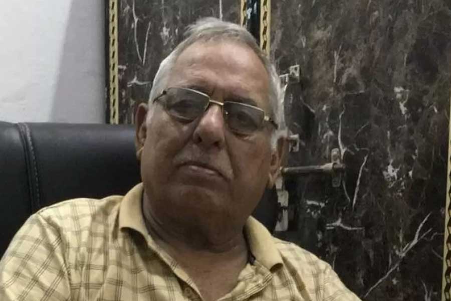 তবে তুঙ্গনাথ এও মানলেন, নিজে আইনজীবী বলে এই দীর্ঘ লড়াই লড়তে পেরেছেন। নয়তো এত বছর ধরে আইনজীবীকে ফি দেওয়া সম্ভব হত না।