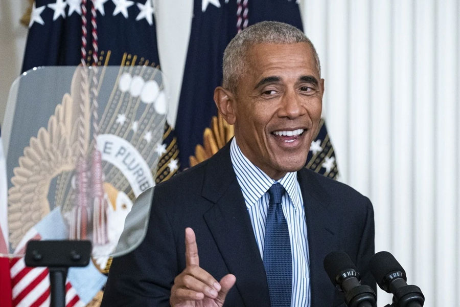 অনেকের দাবি, নিজের জনপ্রিয়তাকে হাতিয়ার করে টুইটারের ঘরে লাভের গুড় তুলতে চান মাস্ক। এই অধিগ্রহণের আগে থেকেই টুইটারে তাঁর অনুরাগীর সংখ্যা ১১.১৪ কোটি। অনুরাগীদের সংখ্যার বিচারে এই সাইটে  তাঁর থেকে এগিয়ে রয়েছেন একমাত্র বারাক ওবামাই। আমেরিকার প্রাক্তন প্রেসিডেন্টের ফলোয়ার ১৩.৩৪ কোটি। 