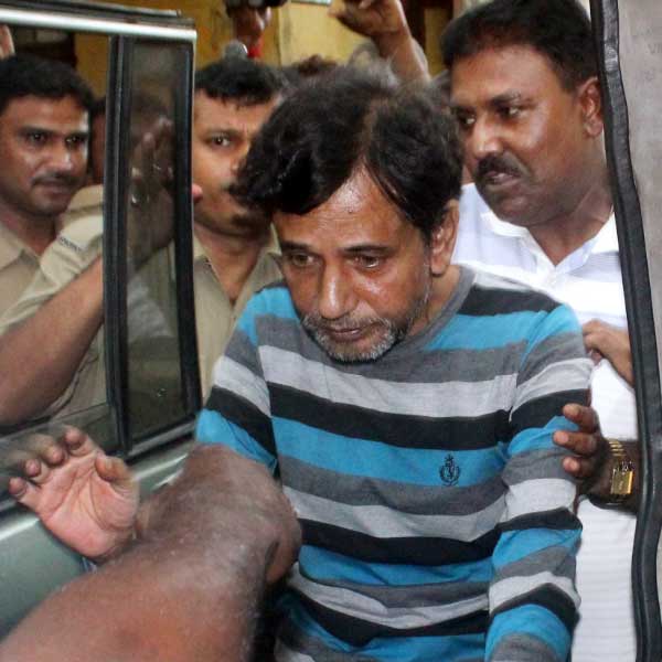 সেবি বেশ কয়েকটি ধাপে সারদার সম্পত্তি নিলাম করছে। তা থেকে তারা ২৫০-৩০০ কোটি টাকার সম্পত্তি হদিস পেয়েছে। তা তারা নিলাম করে এসপি তালুকদার কমিটির কাছে জমা দেবে। তালুকদার কমিটি আমানতকারীদের ফেরত দেওয়ার কাজ করবে। 