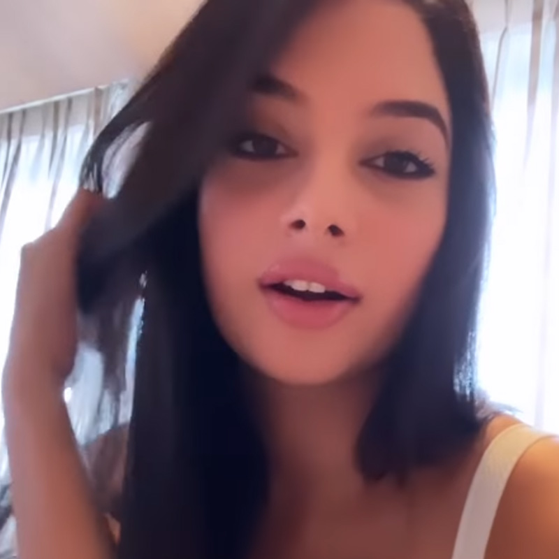 অনেকেই মনে করেন, বি-টাউনে দীর্ঘ ইনিংস খেলার ক্ষমতা রয়েছে তানিয়ার। যদিও আয়ুষের ছবির সেই ‘আইটেম’ গানটি এখনও দেখা যায়নি। তবে দক্ষিণী ছবিতে তো তানিয়াকে মোহময়ী রূপে দেখেছেন তাঁরা! হয়তো সেই জন্যই আশায় রয়েছেন তানিয়ার অনুরাগীরা।