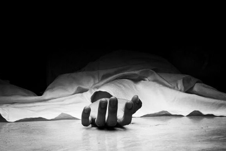 সেতুটি ভেঙে মারা যান ২০ জন। মৃত ২০ জনের মধ্যে ১৯ জনই ছিল স্কুলপড়ুয়া। 