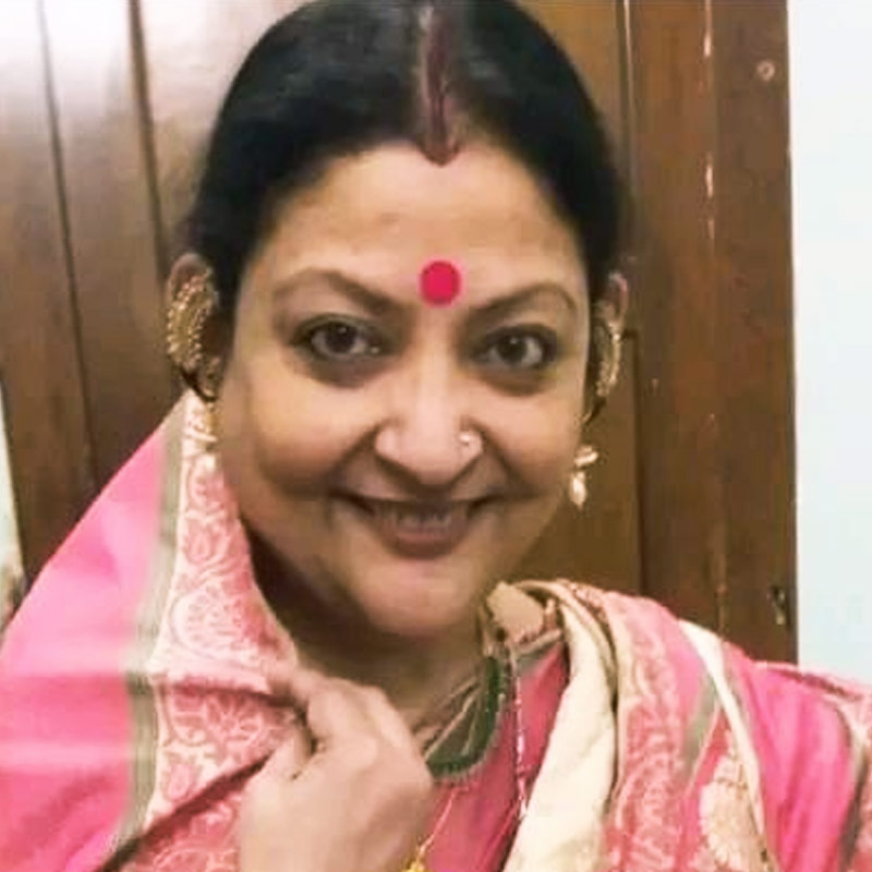 তিনি শুধু ছো়ট পর্দার জনপ্রিয় মুখ ছিলেন না, বড় পর্দাতেও অভিনয় করতে দেখা গিয়েছিল তাঁকে।