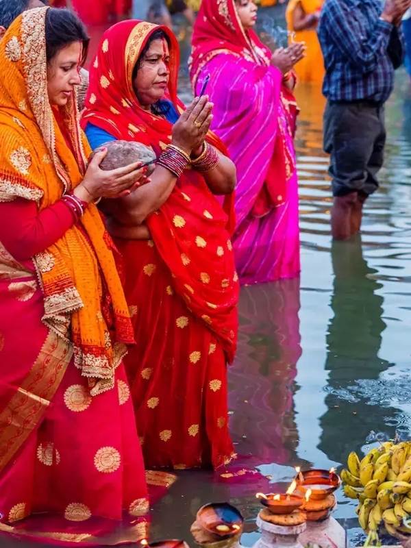 জানেন কি, কেন করা হয় এই ছট পুজো? কে বা এই ছঠি মাইয়া? কেন করা হয় তাঁর পুজো?