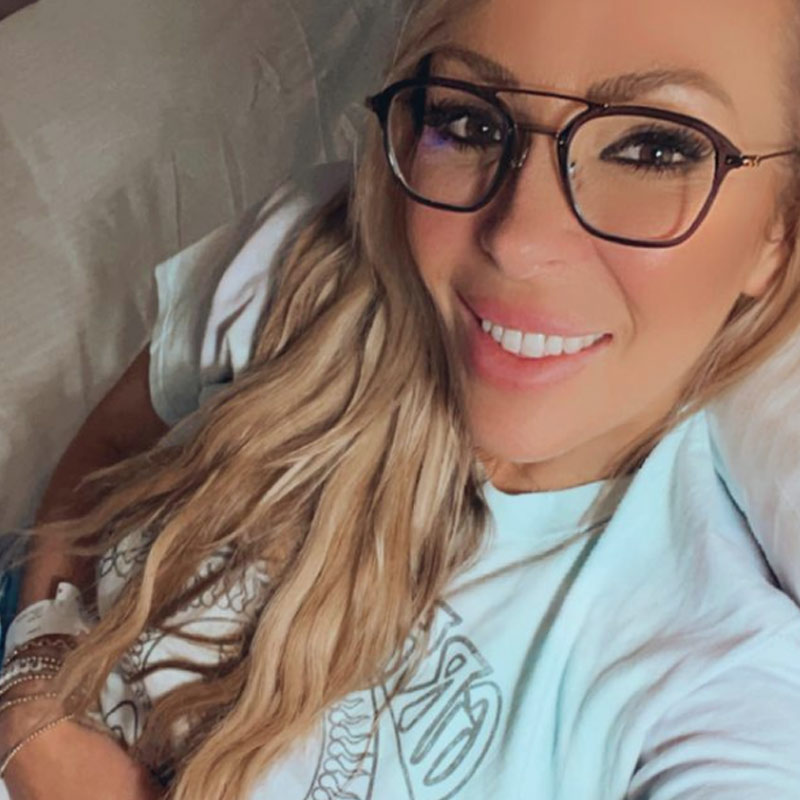 কিন্তু জোশের অসুস্থতার কথা মাথায় রেখে ২০১৬ সালের নভেম্বরেই বিয়ে সারেন তাঁরা। 