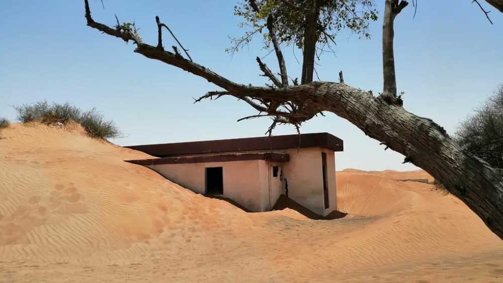 স্থানীয়দের দাবি, ১৯৭০ সালের আশপাশে এই গ্রামটির সৃষ্টি। গ্রামে গেলেই একটা অদ্ভুত নিস্তব্ধতা অনুভূত হবে। গা ছমছমে ভাব চতুর্দিকে। 