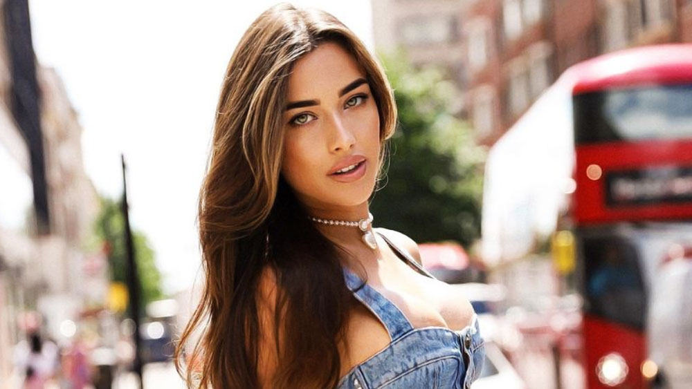 লিয়োর বদলে বরং ‘টাইটানিক’ নিয়ে বেশ খোলামেলা মারিয়া। তিনি বলেছেন, ‘‘ওই সিনেমাটা কে না দেখেছে? আর আপনি যদি এখনও দেখে না থাকেন, তবে আপনারও (সিনেমাটা) দেখা উচিত।’’