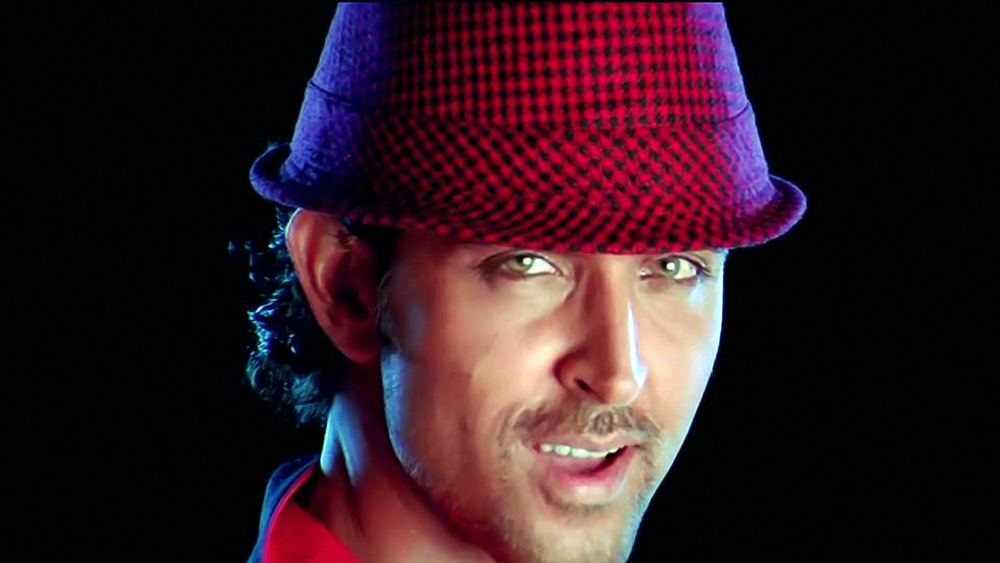 কিন্তু ছবি প্রচারের সময় এই নিয়ে ঝামেলা শুরু হয়। ছবির প্রচারের সময় শাহরুখের সঙ্গে সঙ্গে হৃতিক অভিনীত নাচের দৃশ্যও দেখানো হতে থাকে। শাহরুখ এই বিষয়ে মুখ ফুটে কিছু না বললেও মনে মনে ক্ষুণ্ণ হন ।