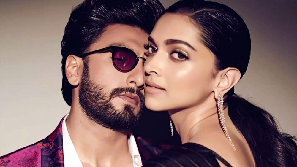 একই বিল্ডিংয়ে রণবীরও একটি ফ্ল্যাট ভাড়া নিয়েছেন। প্রতি মাসে সওয়া সাত লক্ষ টাকা ভাড়া দিতে হয় রণবীরকে।