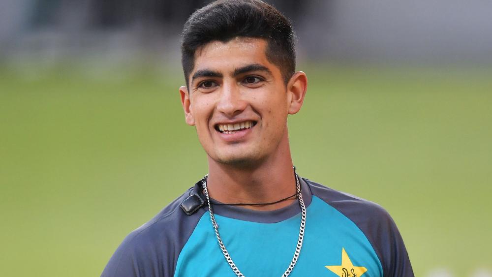 নাসিম শাহ: গ্রুপ পর্বের ম্যাচে ভারতের ত্রাস হয়ে উঠেছিলেন নাসিম। চোট পেয়ে মাঠ ছাড়লেও চার ওভার করেছিলেন। দু’টি উইকেটও নিয়েছিলেন।