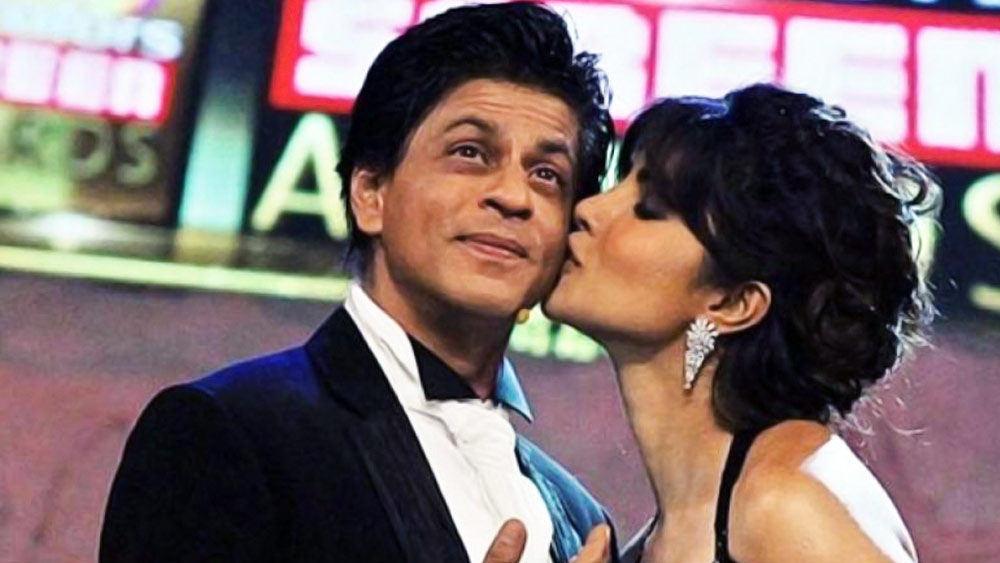 শুধু অক্ষয়ের সঙ্গেই নয়, প্রিয়ঙ্কার নাম জড়ায় বলিউডের আরও এক অভিনেতার সঙ্গেও। বলিপাড়ায় এক সময় গুজব রটেছিল যে বলিউডের ‘কিং খান’ শাহরুখের সঙ্গে প্রিয়ঙ্কার বিবাহ-বহির্ভূত সম্পর্ক রয়েছে। অবশ্য এই খবর কতটা সত্য তা জানা যায়নি।