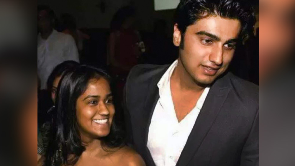 অর্জুন কপূরের সঙ্গে সলমনের বোন অর্পিতার সম্পর্ক বহু দিনের। ব্যক্তিগত কারণে তাঁদের সম্পর্কে ছেদ পড়ে। কিন্তু অভিনেতা জড়িয়ে পড়েন অন্য এক সম্পর্কে।