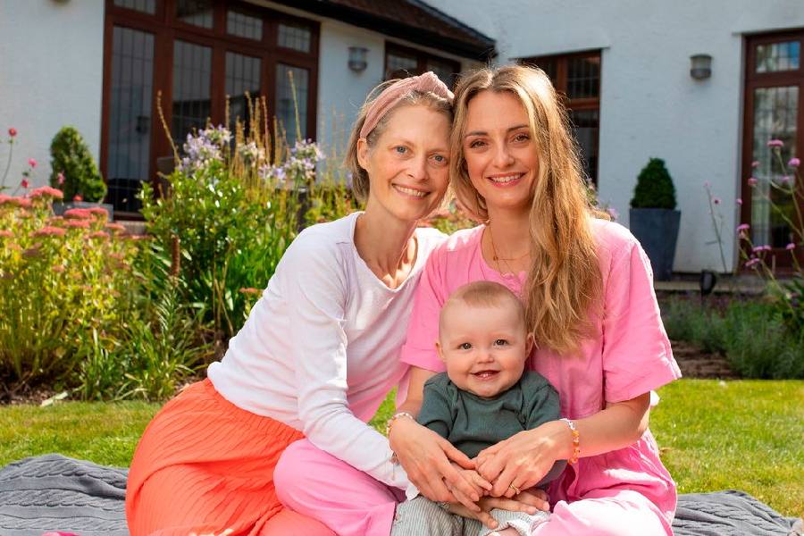 ২০১৯ সালে সম্পর্ক শুরু হয়েছে লিয়ান-এমার।