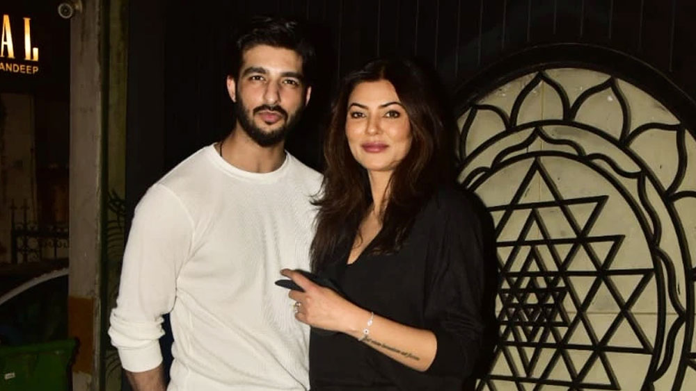 বিচ্ছেদের সময় দু’জনেই বলেছিলেন, তাঁদের বন্ধুত্বে কখনও ছেদ পড়বে না। তবে কি, দু’জনে এখন শুধুই বন্ধু?