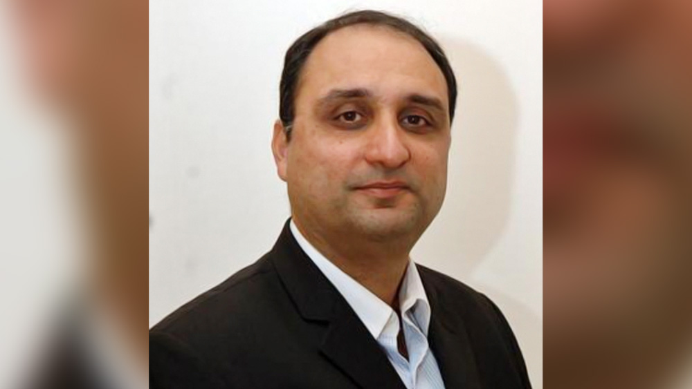 ৬০ বছর বয়সি দারিয়াস মুম্বইয়ের ‘জেএম ফিনান্সিয়াল প্রাইভেট ইক্যুইটি’র ম্যানেজিং ডিরেক্টর এবং সিইও ছিলেন। টাটা গ্রুপ ফার্মের অন্যতম ডিরেক্টরও ছিলেন দারিয়াস।