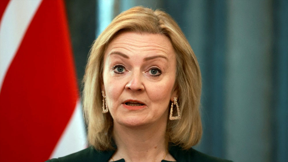 ব্রিটেনের নয়া প্রধানমন্ত্রী লিজ ট্রাসের জন্ম ১৯৭৫ সালের ২৬ জুলাই, ব্রিটেনের অক্সফোর্ডে। তাঁর পুরো নাম মেরি এলিজাবেথ ট্রাস। 