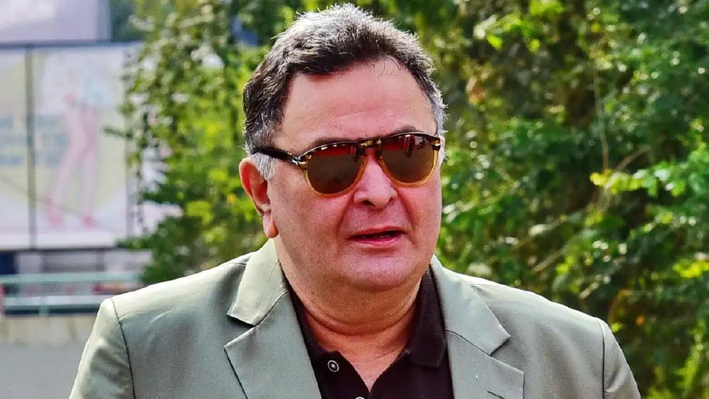 ঋষি আরও জানিয়েছিলেন, দাউদকে অপরাধী হিসাবে দেখা হলে তিনিও সে ক্ষেত্রে অপরাধী হতে পারেন। তাঁর দাবি ছিল, দাউদের সঙ্গে আলাপ করে তিনি তাঁর কাহিনিও জানতে পারবেন।