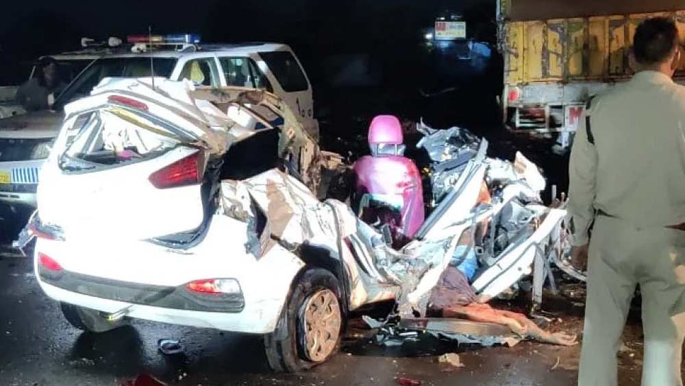 তথ্য অনুযায়ী, পৃথিবীর সমস্ত যানবাহনের মধ্যে মাত্র এক শতাংশ ভারতে রয়েছে। অথচ সড়ক দুর্ঘটনায় মৃত্যুর সংখ্যা ১১ শতাংশ।