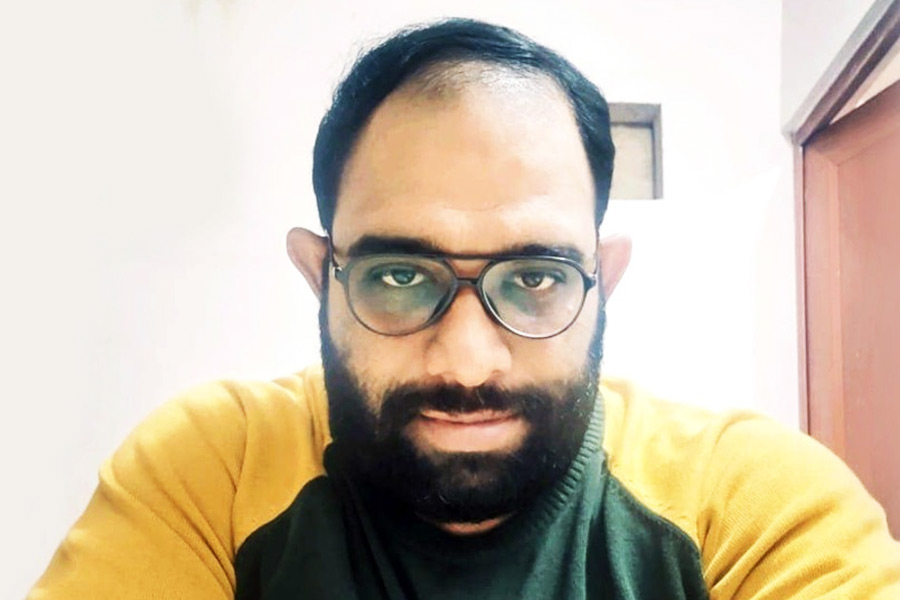 এ বার মৌলিক গল্প নিয়ে হিন্দিতে ধারাবাহিক তৈরি করতে চলেছেন সুশান্ত দাস।