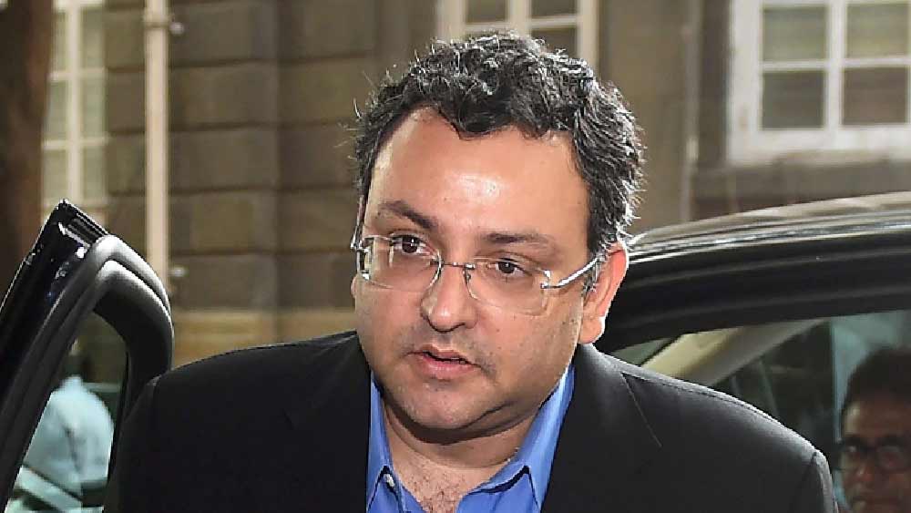 সম্প্রতি মহারাষ্ট্রের পালঘরে একটি পথদুর্ঘটনায় মৃত্যু হয়েছে টাটা গ্রুপের প্রাক্তন চেয়ারম্যান সাইরাস মিস্ত্রির। রেখে গিয়েছেন বহু কোটির ব্যবসা এবং সম্পত্তি। সাপুরজি-পালোনজি গোষ্ঠীর কনিষ্ঠতম প্রতিনিধি ছিলেন সাইরাস। টাটা সন্সের সবচেয়ে বেশি শেয়ারও ছিল তাঁর হাতে। তাঁর মৃত্যুর পর সাপুরজি-পালোনজি গোষ্ঠীর বিশাল সাম্রাজ্যের মালিকানা কার হাতে যাবে তা নিয়ে ইতিমধ্যেই জল্পনা শুরু হয়েছে।