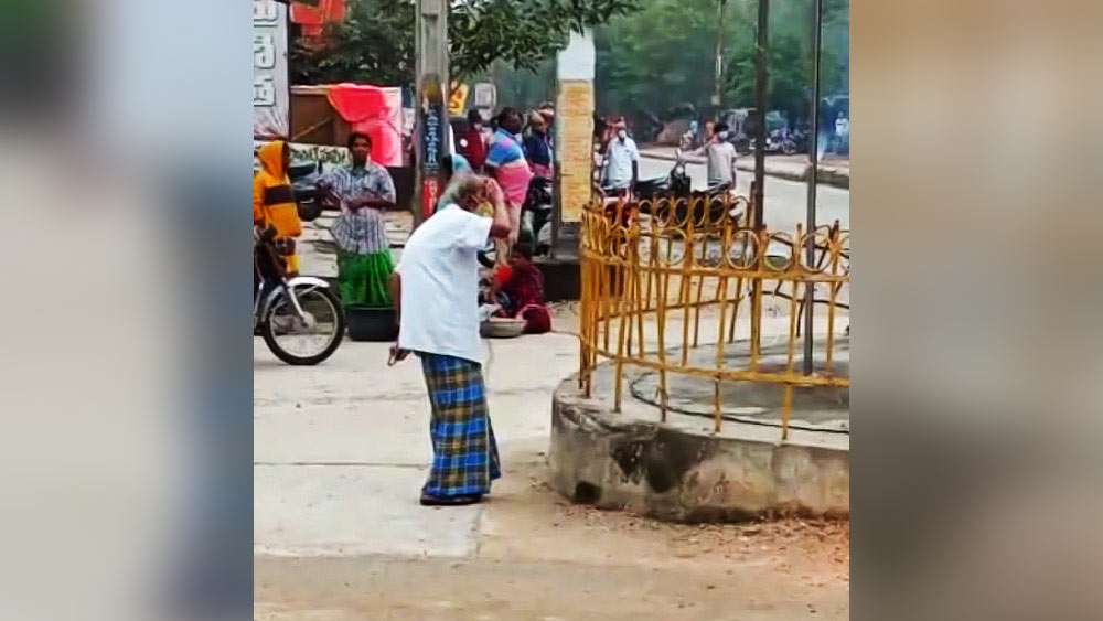 ২০২২ সালের ২৩ জানুয়ারি থেকে এই নিয়ম চালু হয়েছে শহরে। 